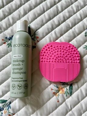 Brand New EcoTools Makeup Brush + Sponge Shampoo & Pink Equate Cleaning Mat Set